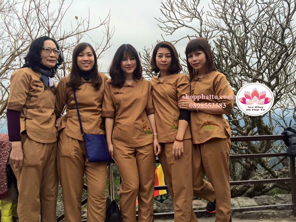 bộ đồ đi chùa màu vàng bò - kiểu Đài Loan 5 nút